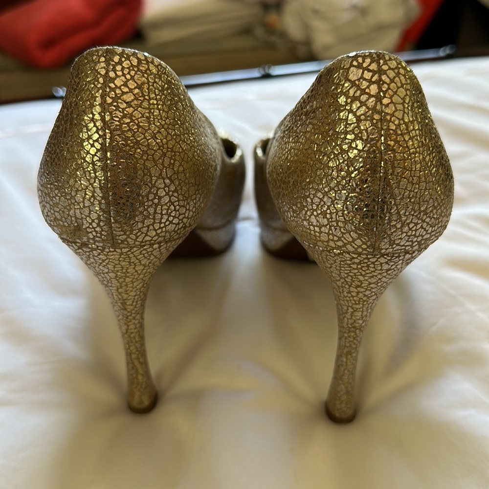Yves Saint Laurent Metallic Gold Crackle Peep-Toe Heels - Picture 2 of 4